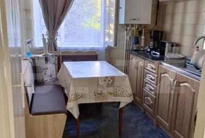 Apartament cu 2 camere, semidecomandat, balcon inchis, 48mp Apartament cu 2 camere, semidecomandat, balcon inchis, 48mp - 3