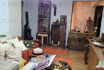 Super afacere, vila cu aspect de conac cu spatii moderne dar si clasice antichiz - 18