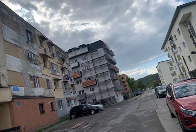 Garsonieră decomandată în Central - 2