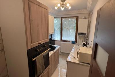 Apartament cu 3 camere semidecomandat în Central - 9