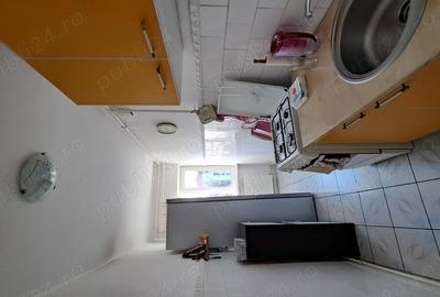 Garsonieră decomandată în Central - 2