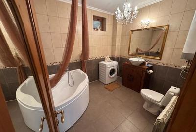 Casă cu Teren 256 Mp în Central - 9