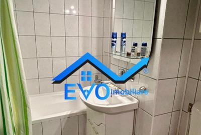 Apartament cu 3 camere, 2 bai, decomandat, zona Bd. Independ - 7