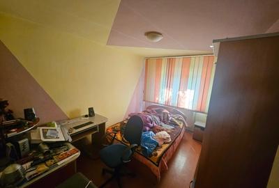 Apartament cu 3 camere decomandat, mobilat în Central - 1