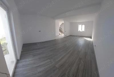 Casă cu 4 camere cu Teren 220 Mp în Vârteju - 7