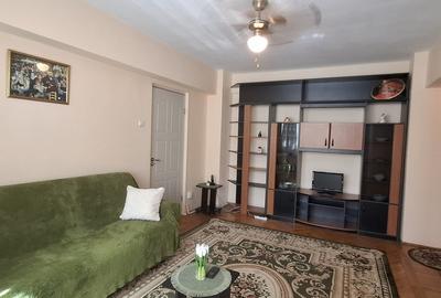 Kogalniceanu, langa Petrom, preferabil studentii, pret negociabil Kogalniceanu, langa Petrom, preferabil studentii, pret negociabil - 2