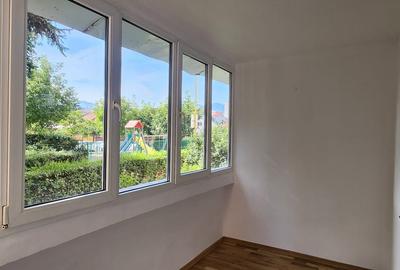 Apartament 2 camere decomandat, strada Rozelor, parter inalt, balcon, bloc 1983 - 4