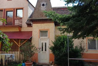 Casa P+E zona P-ta Mica + spatiu birou la Strada G.Cosbuc - 1