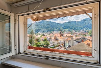 Urgent! - INVESTITIE - Garsoniera in Centrul Istoric - Priveliste Panoramica - 9