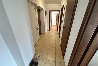 Apartament cu 2 camere decomandat în Tomis II - 8