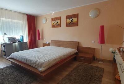 Apartament cu 3 camere decomandat în Central - 2