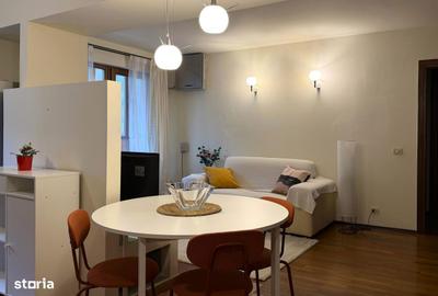 Apartament cu 2 camere semidecomandat în Grivița