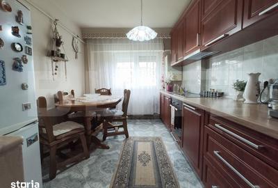 Apartament cu 2 camere decomandat în Micro 16 - 9