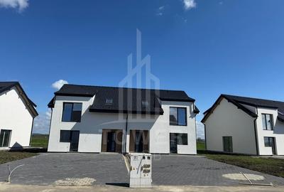 Casă Tip Duplex INDEPENDENTĂ ENERGETIC - Cartier NOU - 1