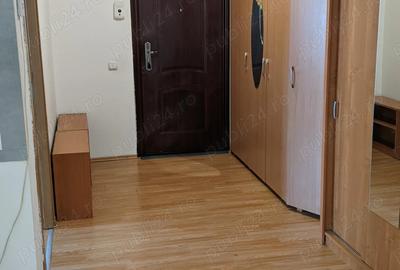 Vand ap in Flore?ti ,str Florilor ,intre case ,strada privata ,asfaltata ,suprafa?a totala 61 mp. - 11