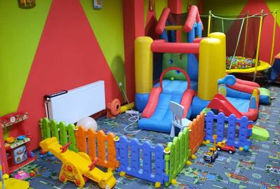 Casă cu 4 camere în Exterior Vest - 3