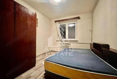 Apartament cu 2 camere decomandat în Boul Roșu - 1