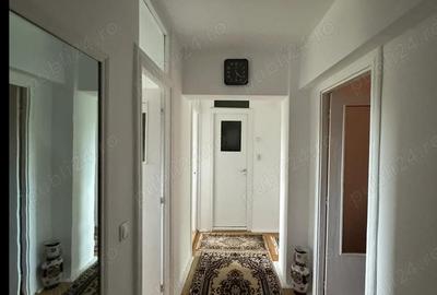 Apartament cu 3 camere decomandat în Central - 2