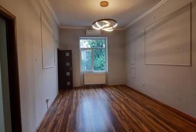Apartament in vila , Primaverii, intrare separata, etaj 1/1 - 9