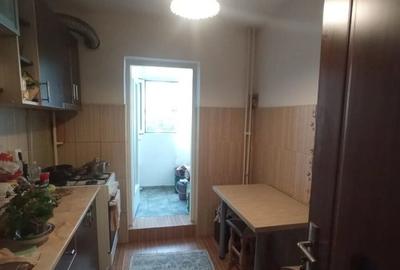 Apartament cu 2 camere decomandat, zona Galata - 1