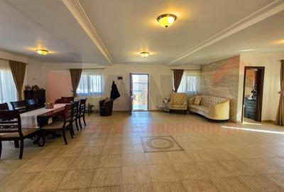 Casă individuală cu 2 camere cu Canalizare în Hipodrom 1 - 16