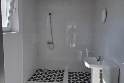 Casă cu 3 camere în Central - 2