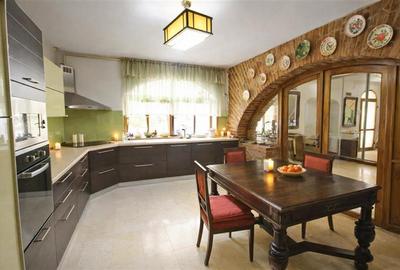 Apartament cu 3 camere decomandat, mobilat în Centrul Istoric - 4