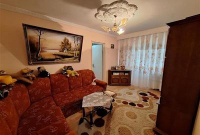Apartament cu 2 camere nedecomandat în Milcov
