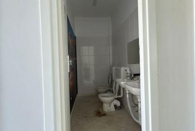 Spațiu comercial, de 200 mp, în Central - 12
