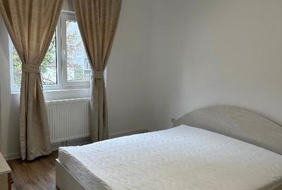 Închiriez apartament 4 camere - 3