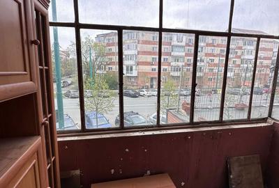 Apartament cu 3 camere decomandat în Soarelui - 4