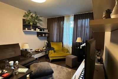 Apartament cu 3 camere decomandat, mobilat în Giurgiului