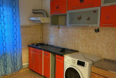 Garsonieră decomandată în Central - 2