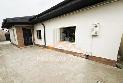 Casă individuală cu 3 camere cu Canalizare în Km 5 - 2