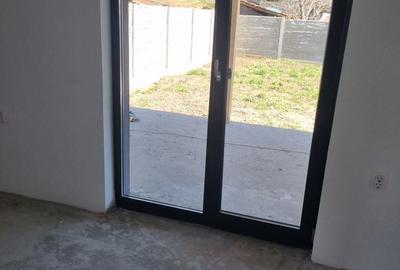 Casă cu 5 camere în Sânandrei - 8