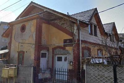 Spațiu comercial, de 308 mp, în Central - 3