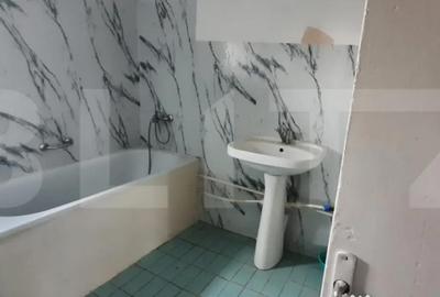 Casă cu 3 camere cu Teren 3000 Mp în Periferie - 4