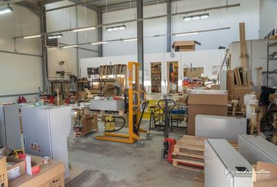 Spațiu industrial, 200 mp în Cordos