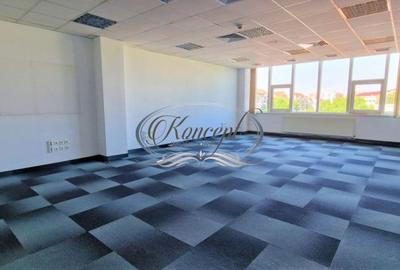 Spațiu comercial, de 440 mp, în Central - 12