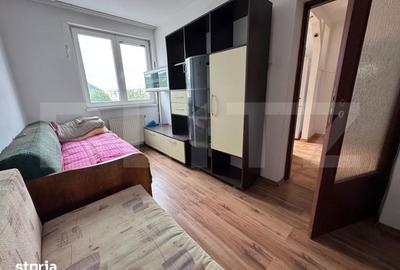 Apartament cu 3 camere semidecomandat în Cetate - 1