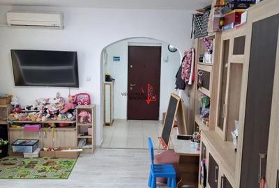 Apartament 2 camere Titan Poarta 4 Faur 1 Decembrie - 4