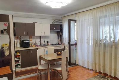 APARTAMENT 3 CAMERE,DECOMANDAT,TATARASI, BLOC 2010 - 3