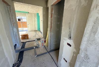 Duplex cu 3 camere cu Canalizare în Sud - 1