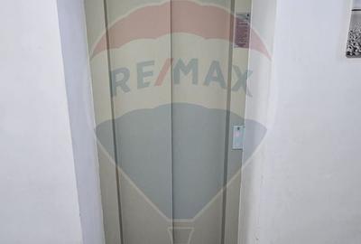 DE VANZARE Apartament cu 3 camere CLUB LAC SNAGOV - 21