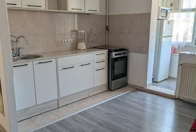 Apartament cu 2 camere decomandat în Exterior Vest
