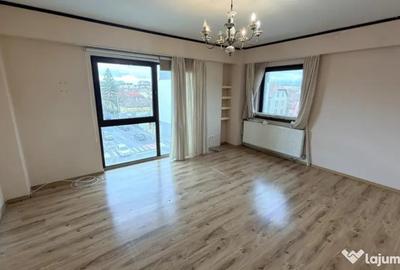 Apartament cu 3 camere decomandat în Calea Dumbrăvii - 1