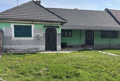 Casă cu 4 camere cu Teren 1800 Mp în Ucea - 4