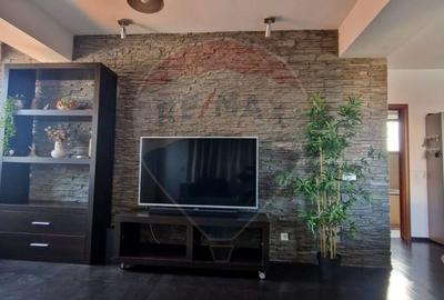 Apartament cu 3 camere decomandat în Bucureștii Noi