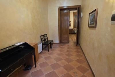 Apartament cu 3 camere semidecomandat în Ultracentral