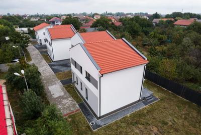 Duplex cu 4 camere cu Canalizare în Chișoda - 3